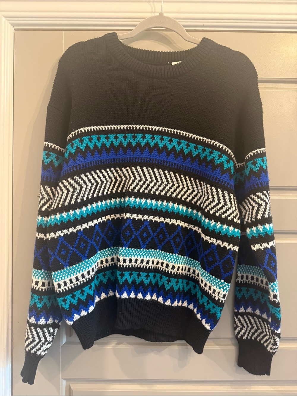 Vintage Black Patterned Crewneck Sweater with Blue & Teal Accents